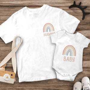 Matchende T-skjorte Mamma og baby regnbue